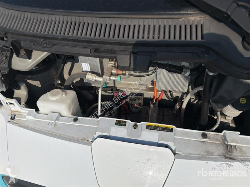 Коммерческий автомобиль  XEV Yoyo Electric...