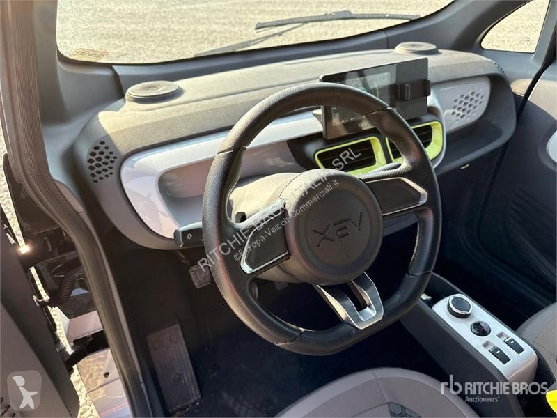 Лекотоварен автомобил  XEV Yoyo