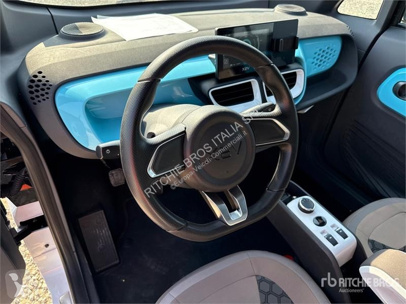 Лекотоварен автомобил  XEV Yoyo
