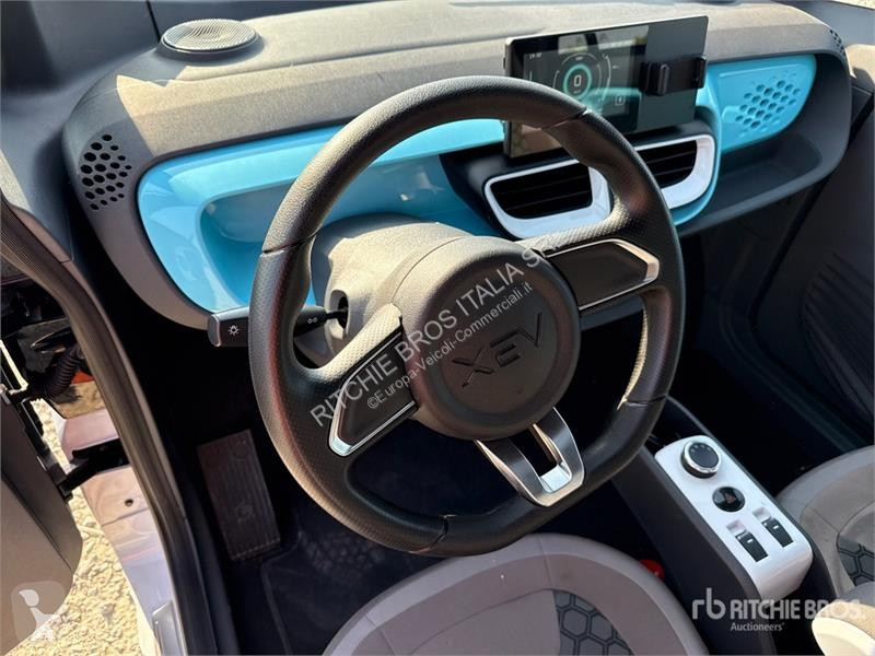 Лекотоварен автомобил  XEV Yoyo