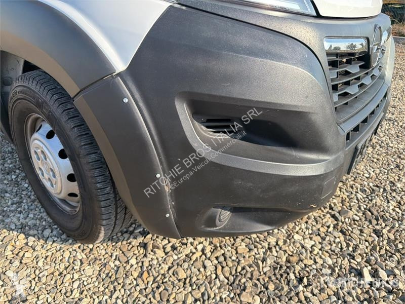 Véhicule utilitaire Opel