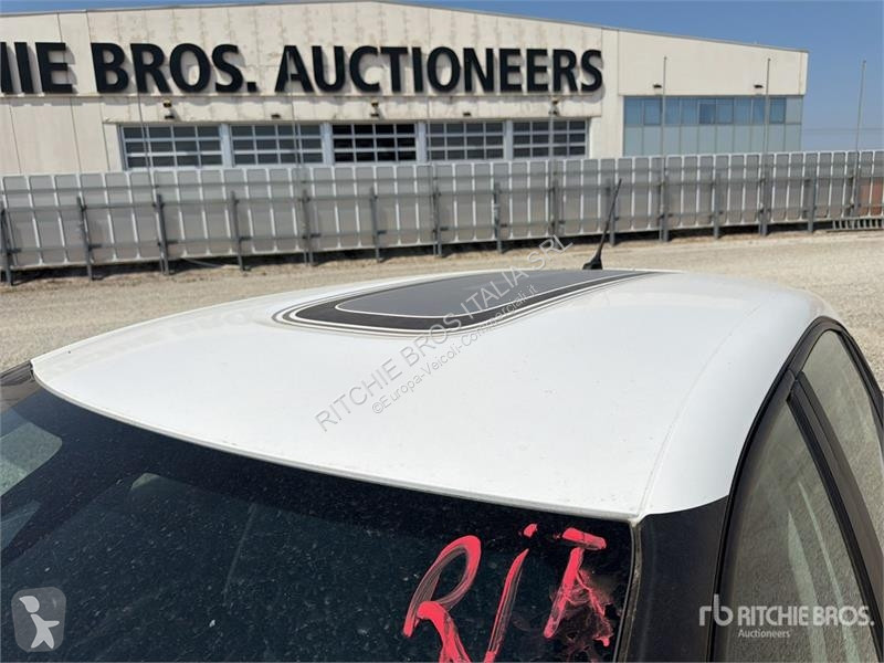 Комерційні автомобілі Citroën C3