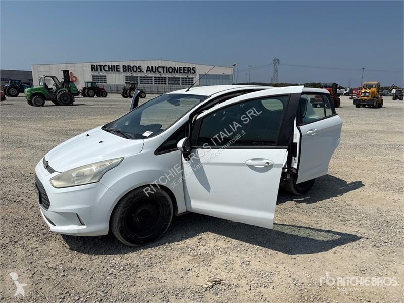 Véhicule utilitaire Ford