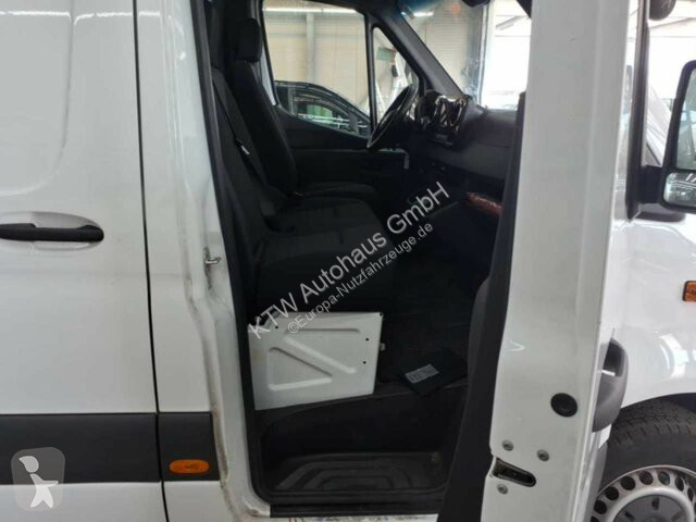 Véhicule utilitaire Mercedes Sprinter 317...