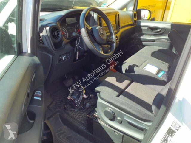 Véhicule utilitaire Mercedes Vito116CDI KA...