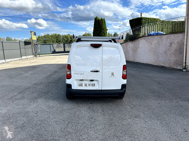 Furgoneta Peugeot Standard 650KG 1.5 Bluehdi...