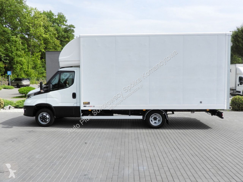 Лекотоварен автомобил Iveco 35C16 DAILY