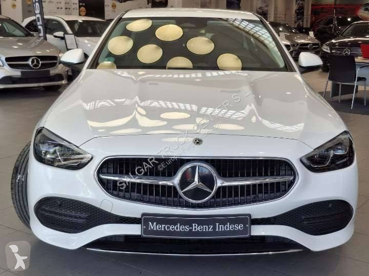 Комерційні автомобілі Mercedes 200