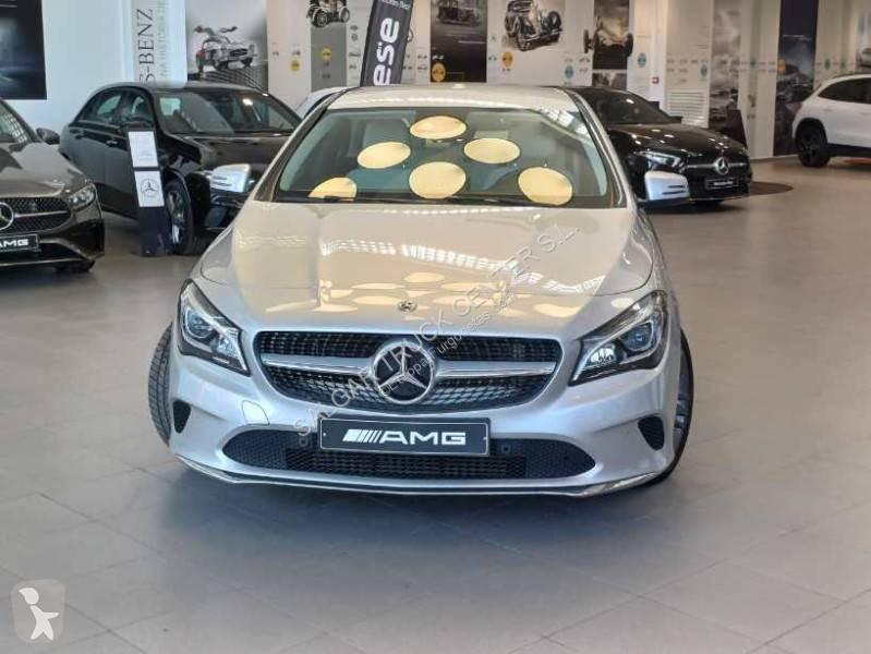 Furgoneta Mercedes
