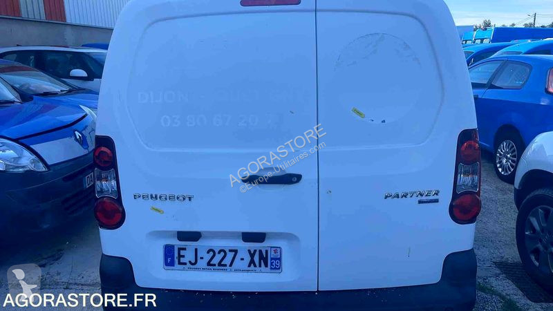 Комерційні автомобілі Peugeot PARTNER