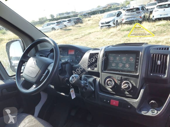 Комерційні автомобілі Citroën JUMPER