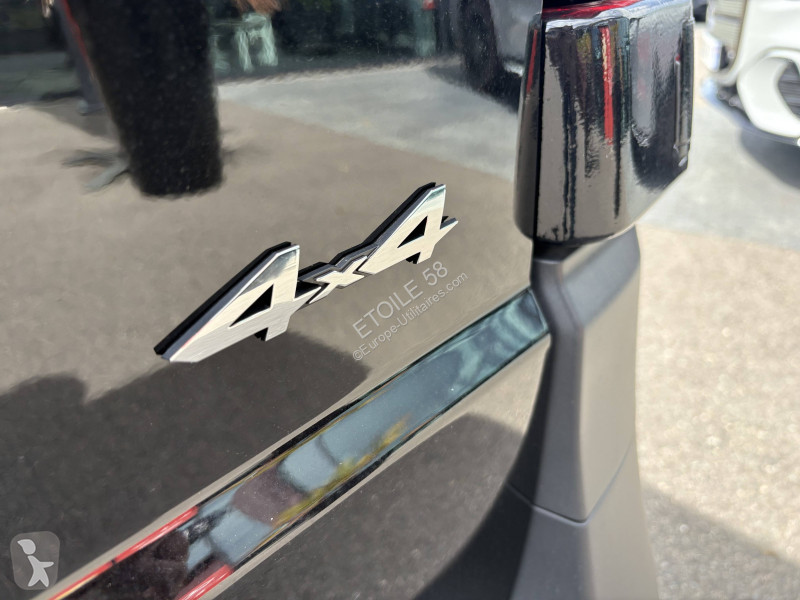 Комерційні автомобілі Mercedes VITO FOURGON 119...