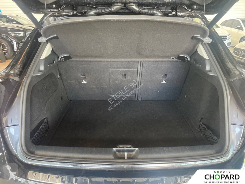 Лекотоварен автомобил Mercedes GLA 200 d 7-G...