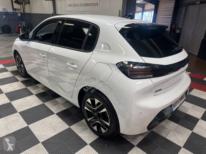 Коммерческий автомобиль Peugeot 208