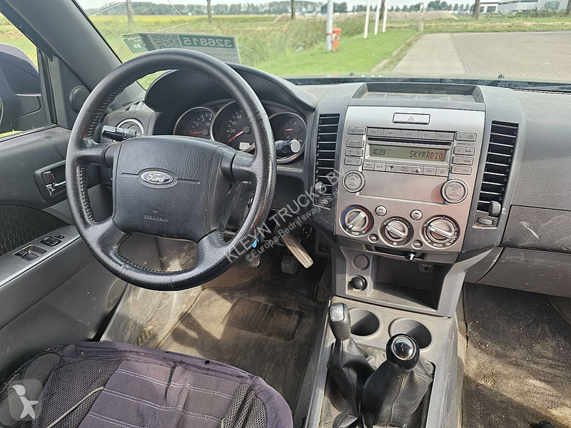 Комерційні автомобілі Ford 2.5TDCi Wildtrak SC