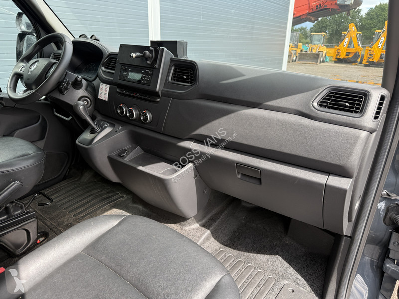 Лекотоварен автомобил Renault Plancher T35 2.3...