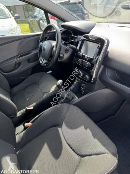 Лекотоварен автомобил Renault CLIO
