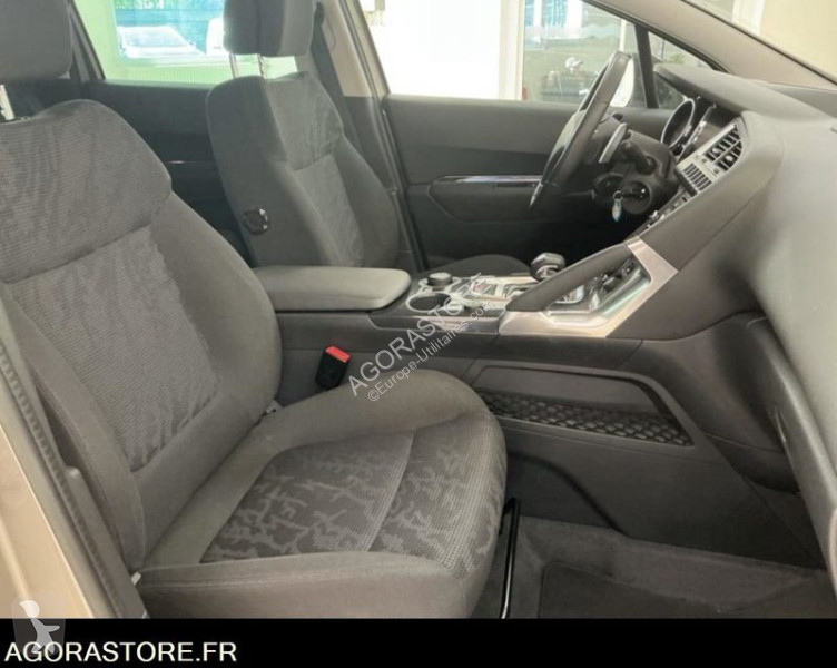 Лекотоварен автомобил Peugeot