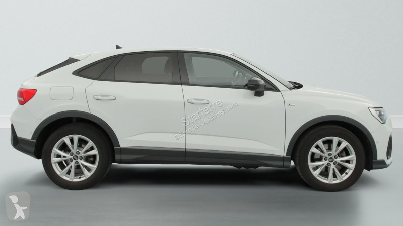 Véhicule utilitaire Audi Q3