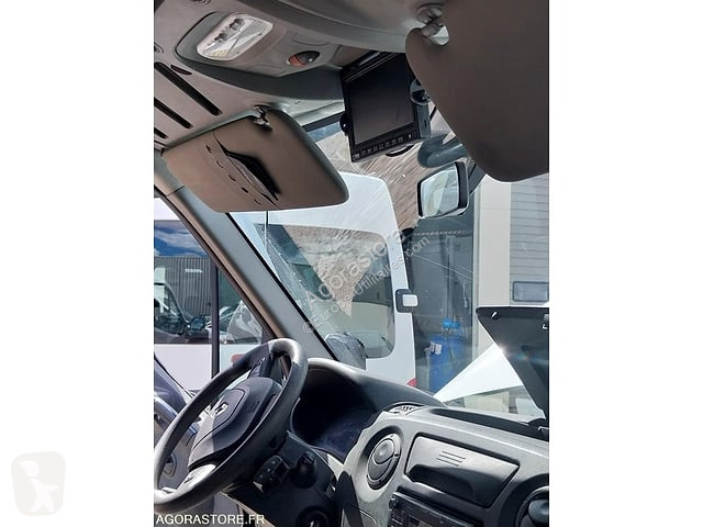 Коммерческий автомобиль