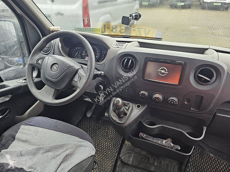 Лекотоварен автомобил Opel