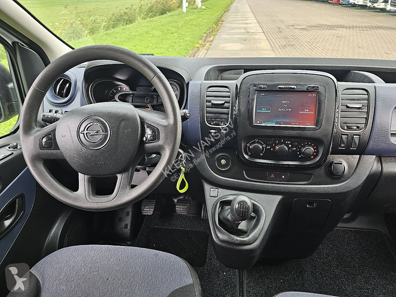 Лекотоварен автомобил Opel 1.6
