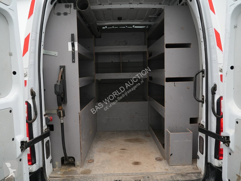 Furgoneta Renault 135PK