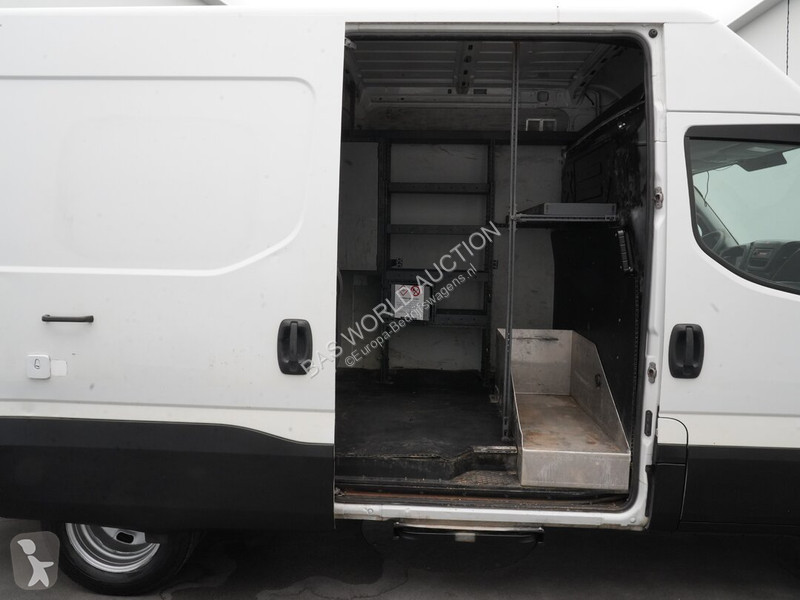 Furgoneta Iveco 35C13