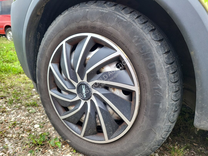 Лекотоварен автомобил Opel 75pk