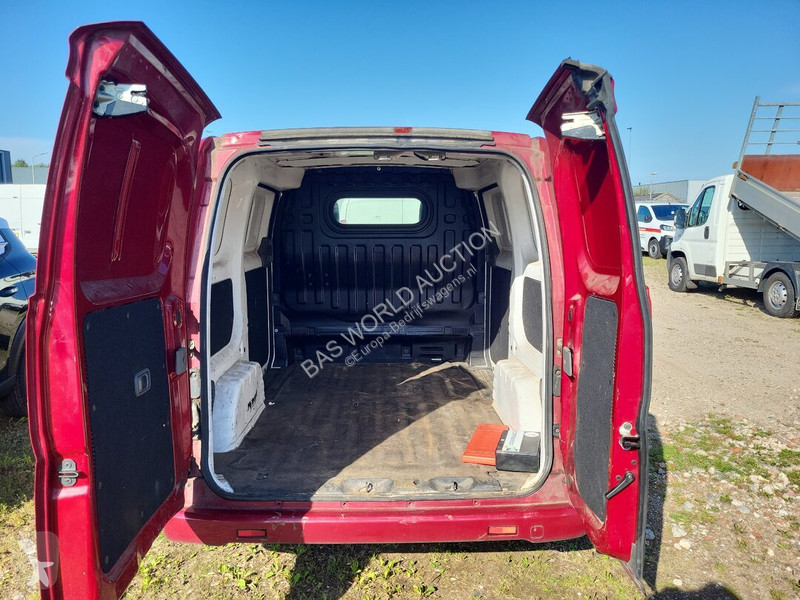 Furgoneta Nissan 86pk