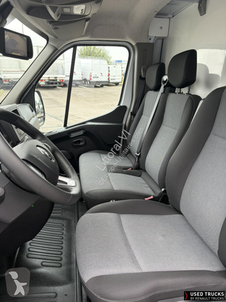 Лекотоварен автомобил Renault