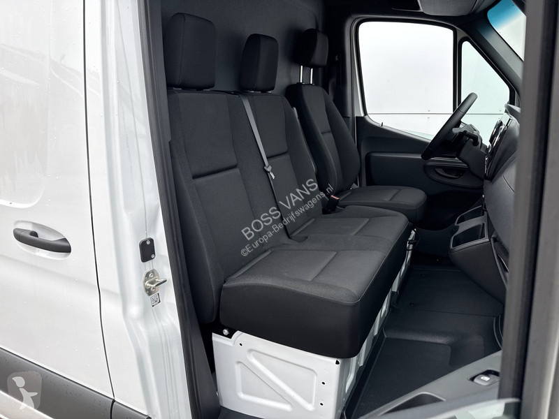 Лекотоварен автомобил Mercedes 314 Pro 81kWh...