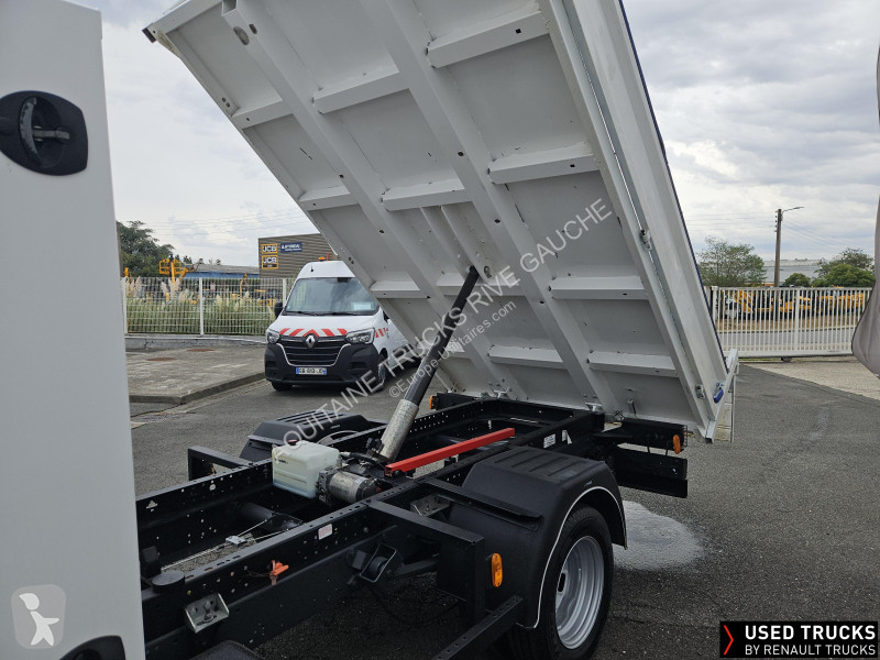 Коммерческий автомобиль Iveco