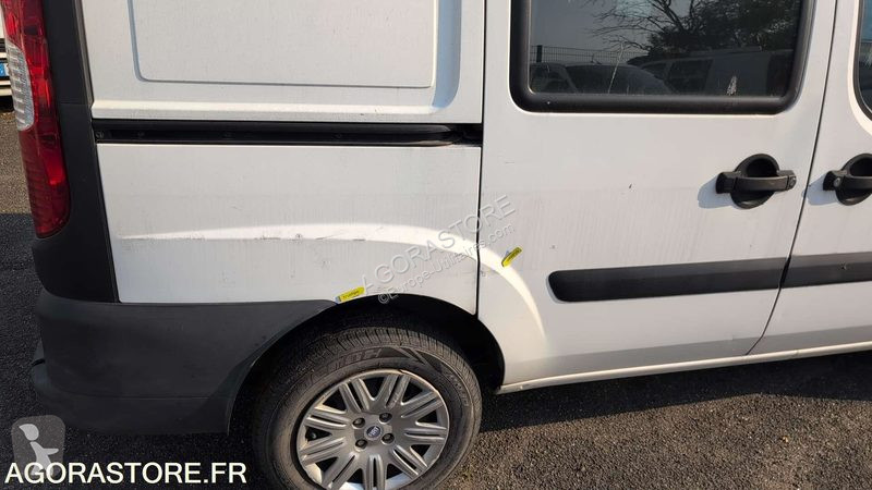 Лекотоварен автомобил Fiat DOBLO
