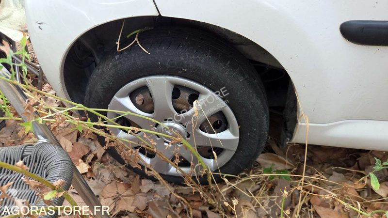 Лекотоварен автомобил Peugeot 107