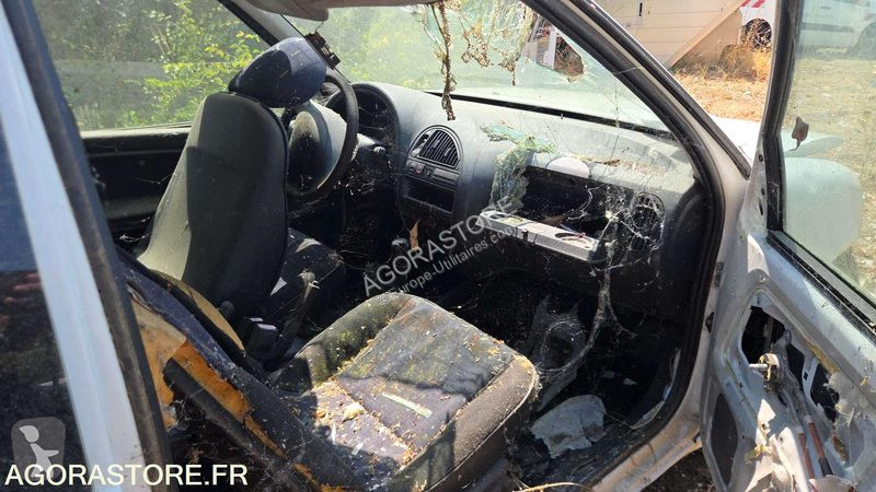 Лекотоварен автомобил Citroën SAXO