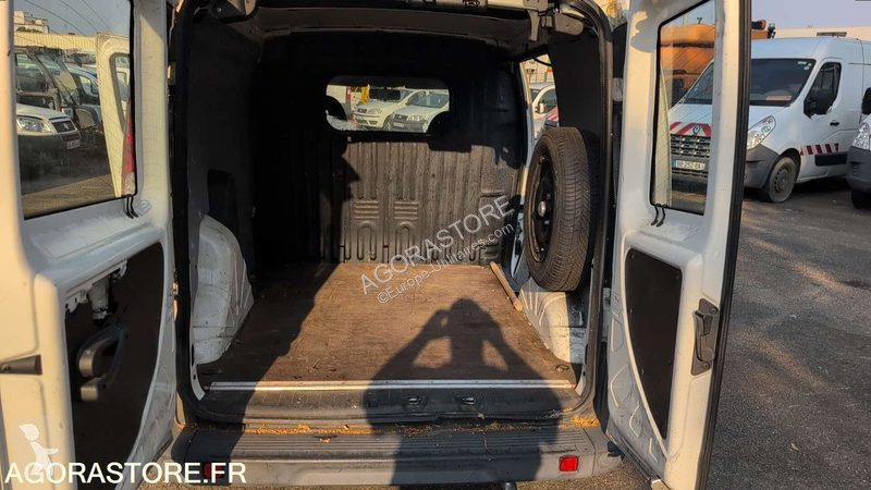 Лекотоварен автомобил Fiat DOBLO