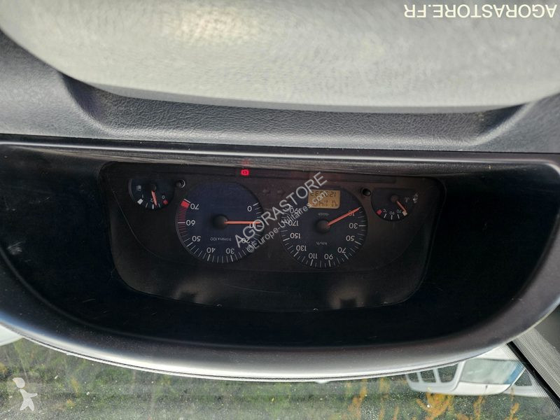 Лекотоварен автомобил Peugeot