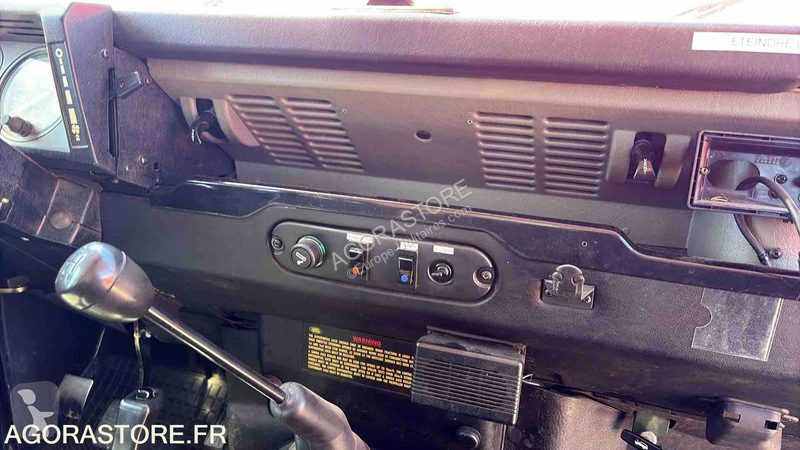 Furgoneta Land Rover DEFENDER
