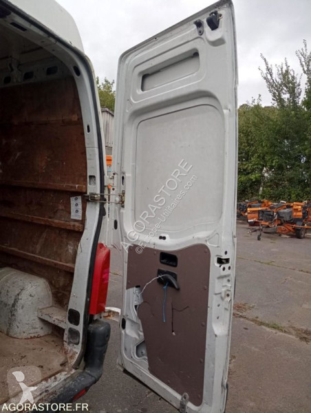 Лекотоварен автомобил Renault MASTER