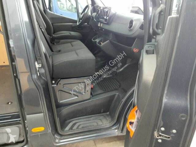 Лекотоварен автомобил Mercedes Sprinter 317...