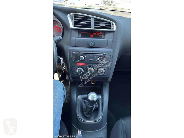 Коммерческий автомобиль