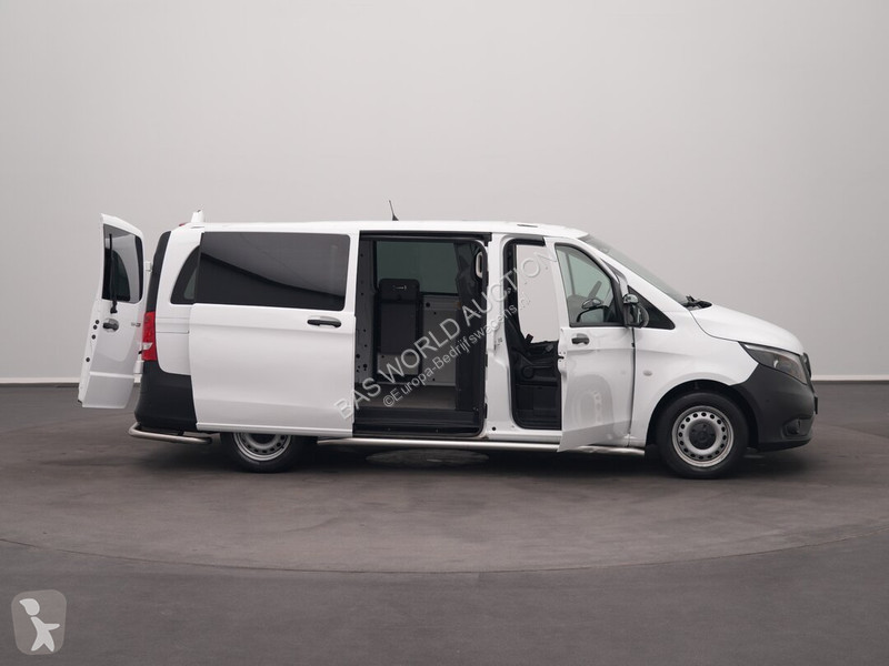 Bedrijfswagen Mercedes 116
