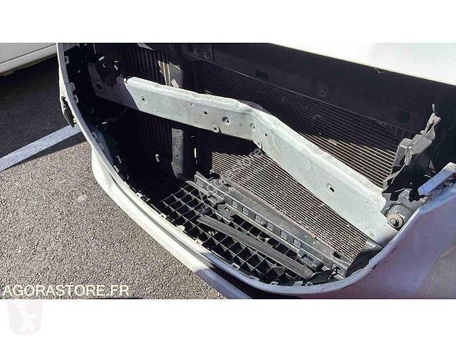 Коммерческий автомобиль