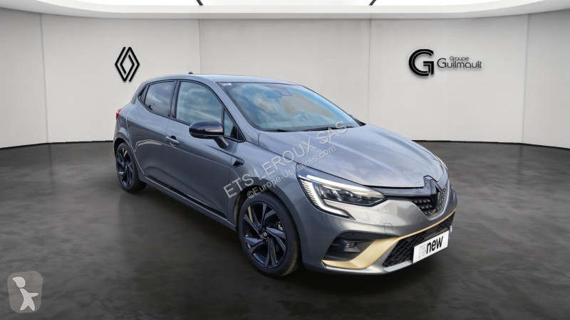 Veículo utilitário Renault CLIO V