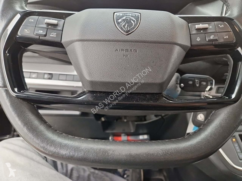 Užitkové vozidlo Peugeot 2.0 BlueHDi 145 EAT8...