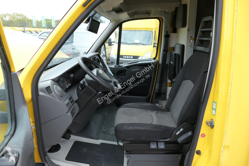 Коммерческий автомобиль Iveco Daily 35 S11 C30C...