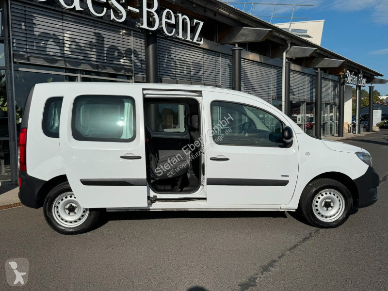 Коммерческий автомобиль Mercedes 109 CDI Mixto...