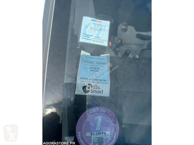 Коммерческий автомобиль