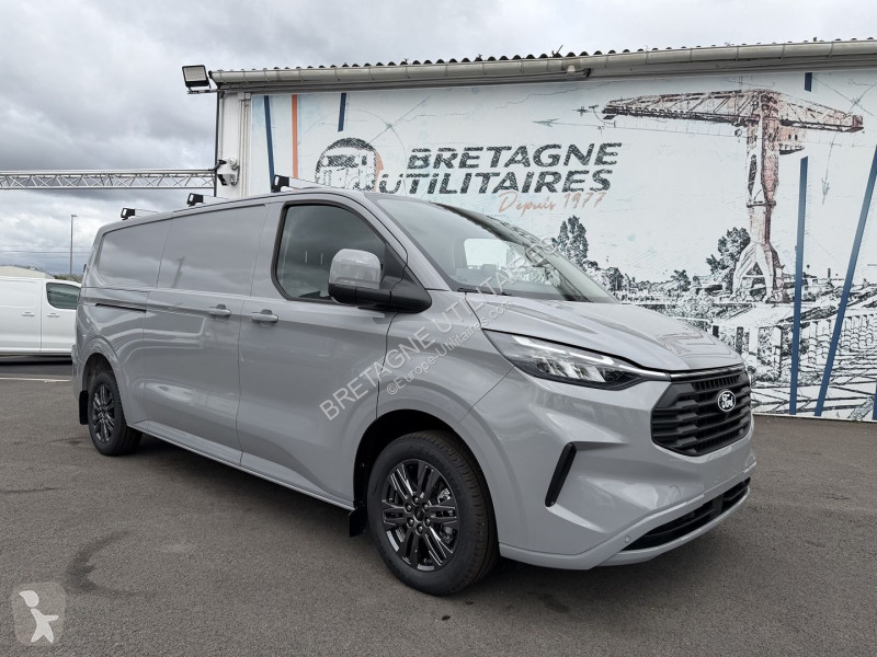 Коммерческий автомобиль Ford TRANSIT CUSTOM FG...